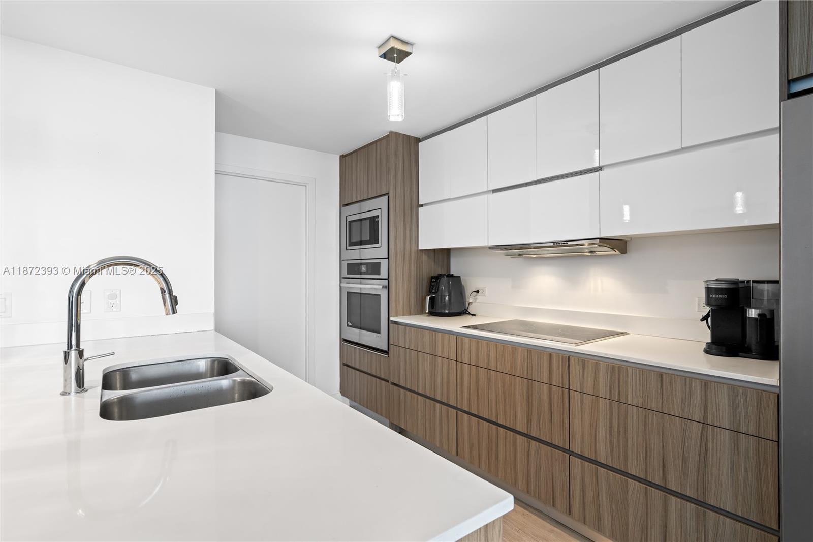image Bay House Miami Condo10