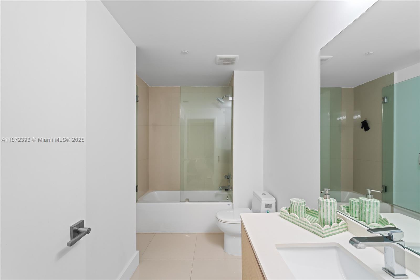 image Bay House Miami Condo35