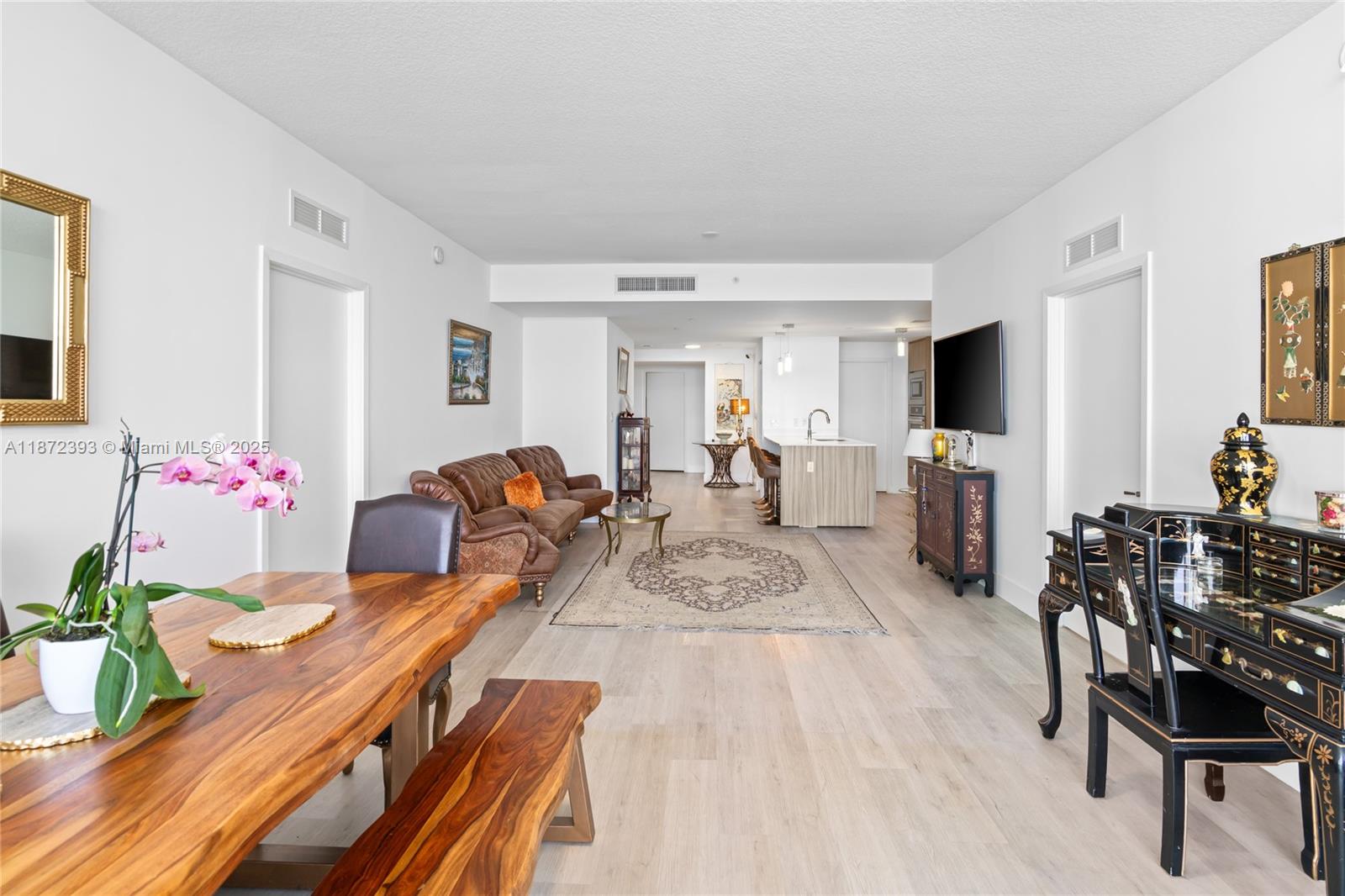 image Bay House Miami Condo6