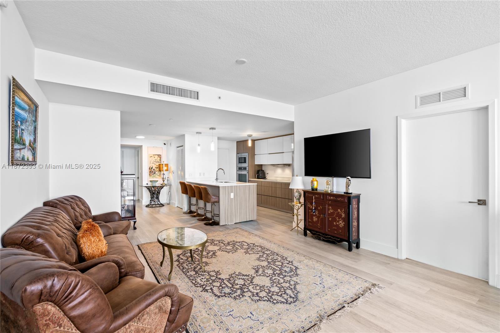 image Bay House Miami Condo8