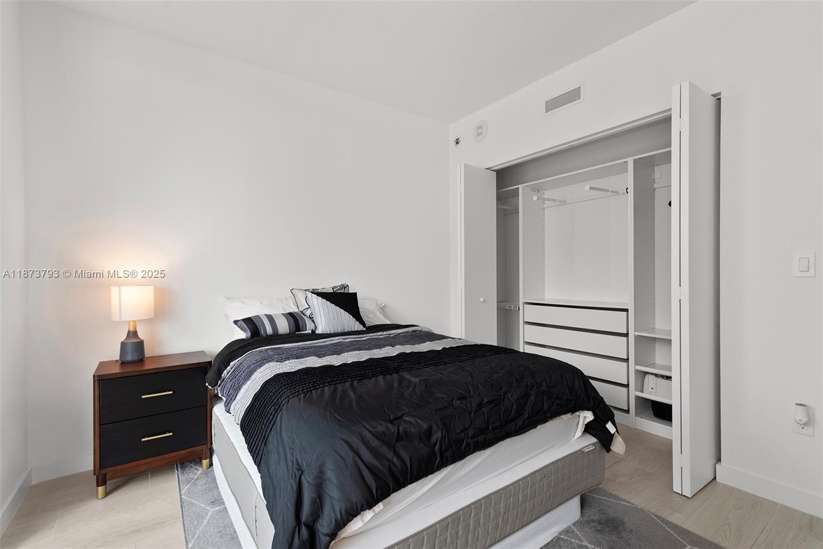 image Dua Residences16