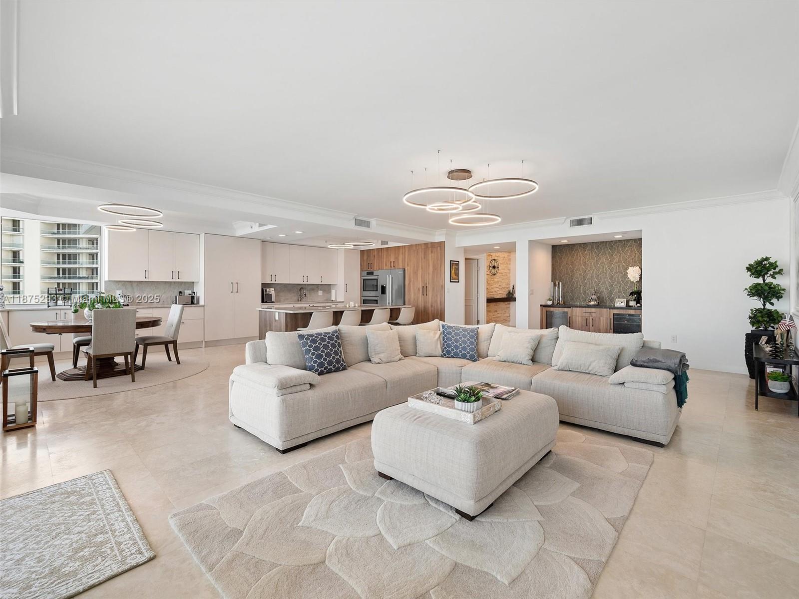 image The Peninsula Condo3