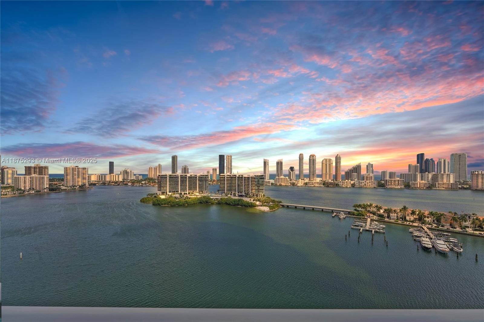 image The Peninsula Condo61