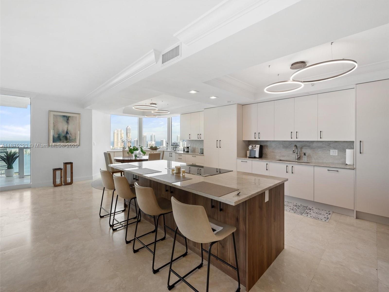 image The Peninsula Condo7