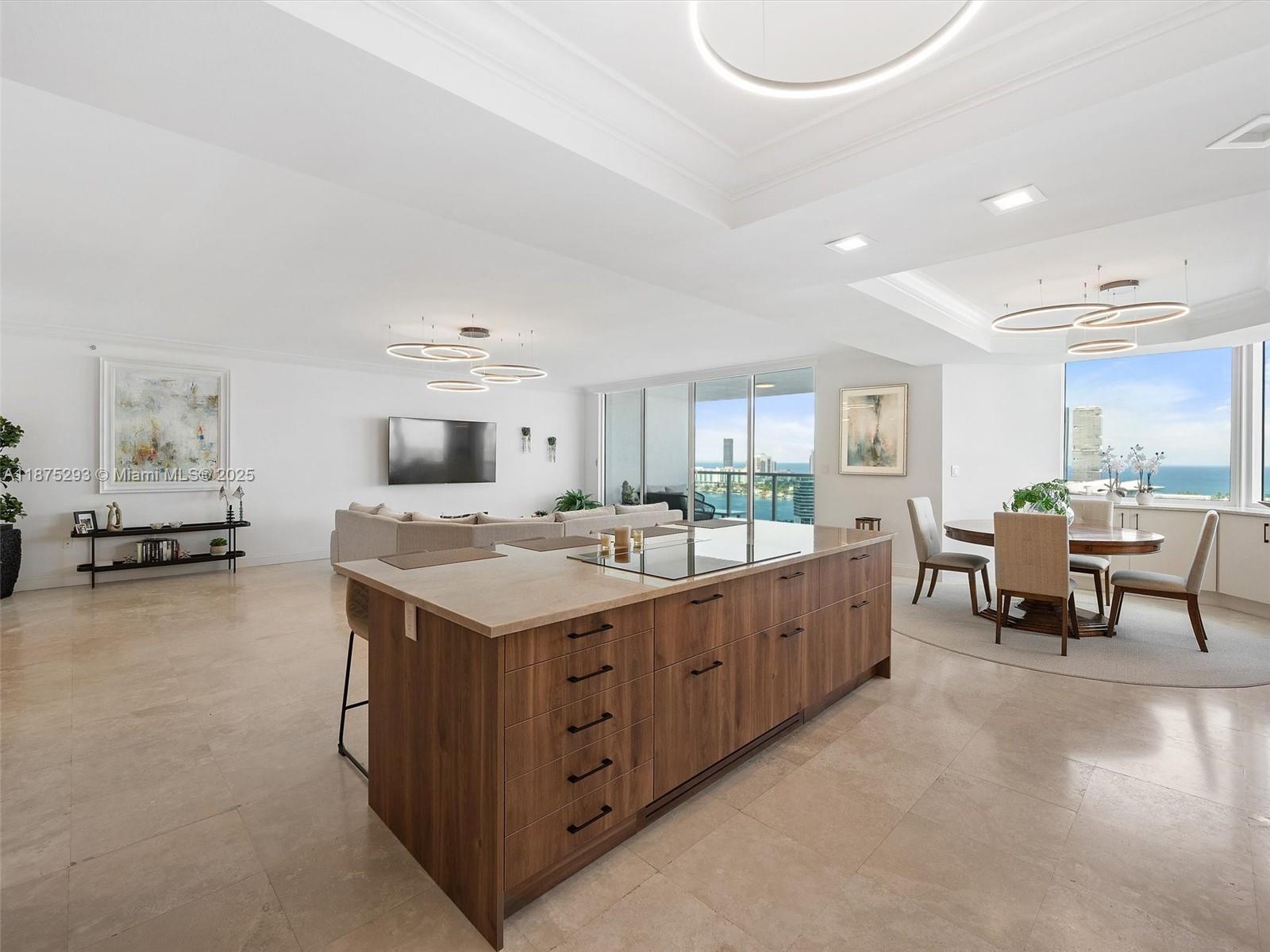image The Peninsula Condo8