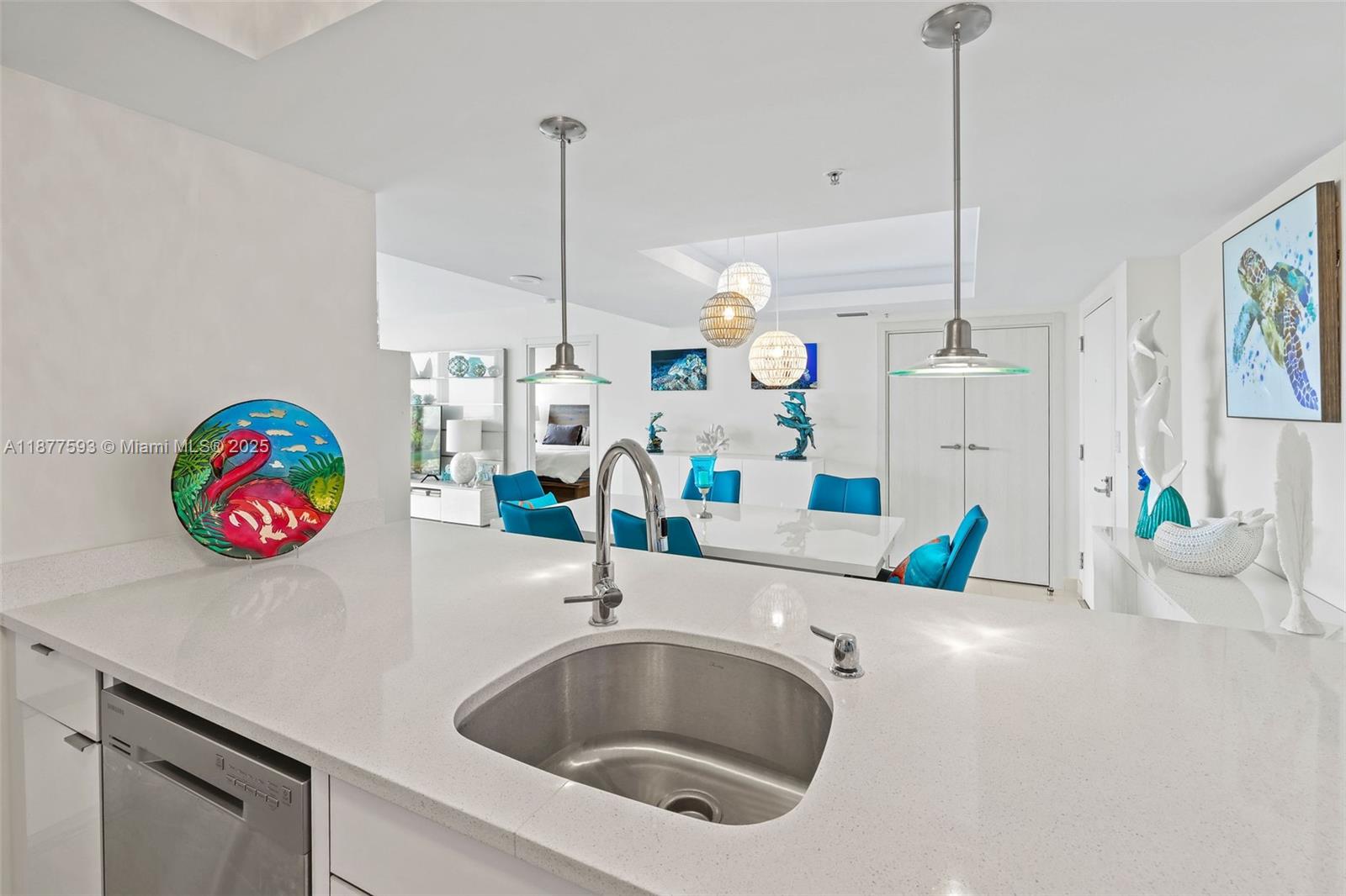 image The Floridian Condo12
