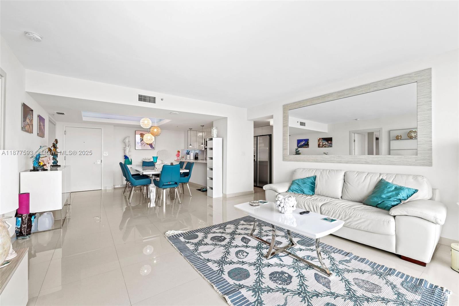 image The Floridian Condo2