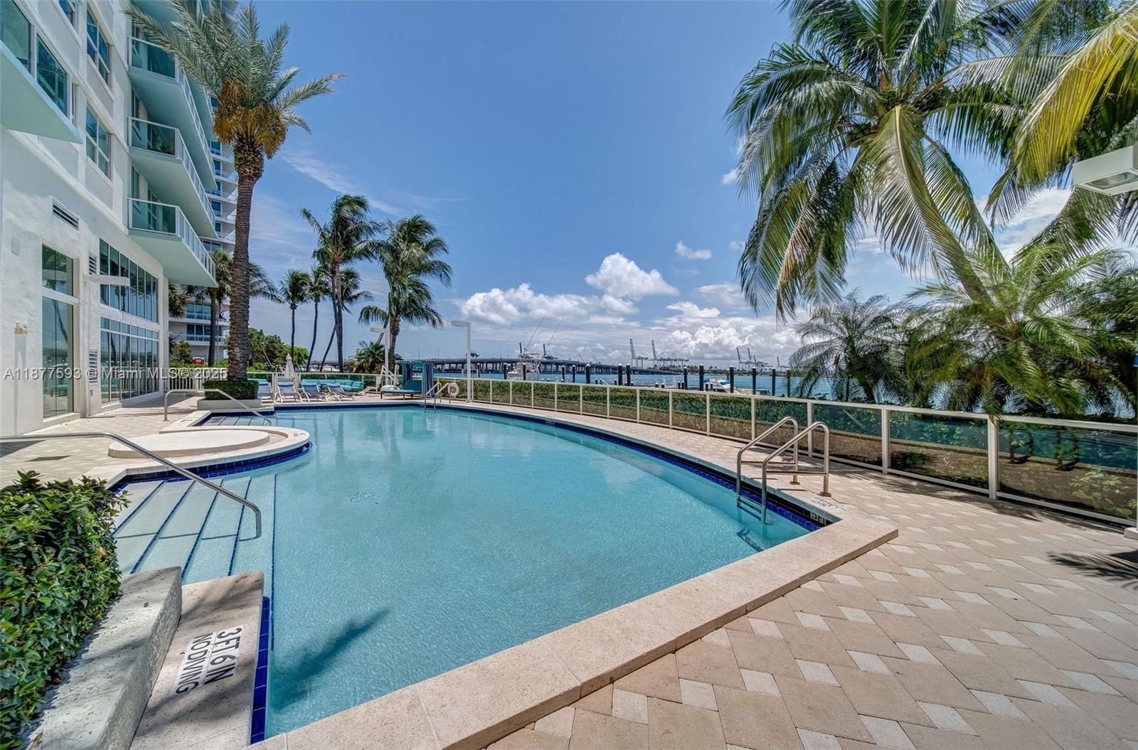 image The Floridian Condo33