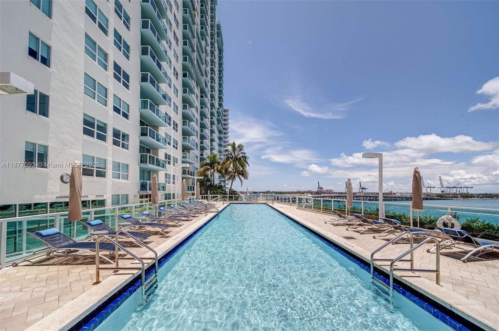 image The Floridian Condo38