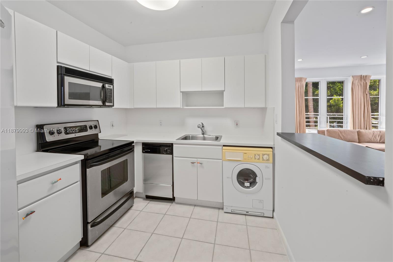 1018 Meridian Ave #5 Miami Beach, FL 33139