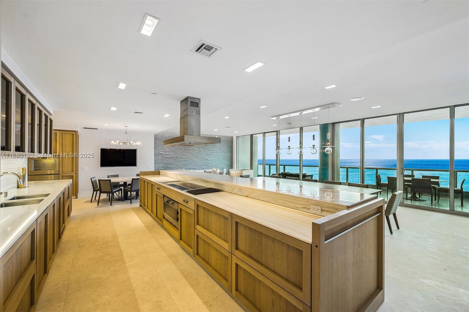 image The Residences At The Bat13