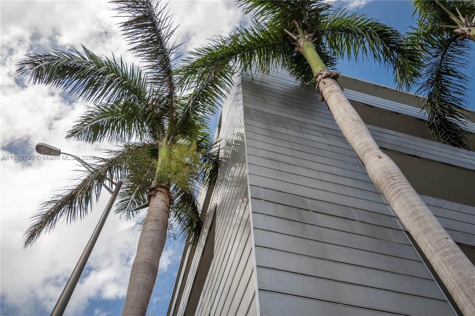 image The Montclair Condo20