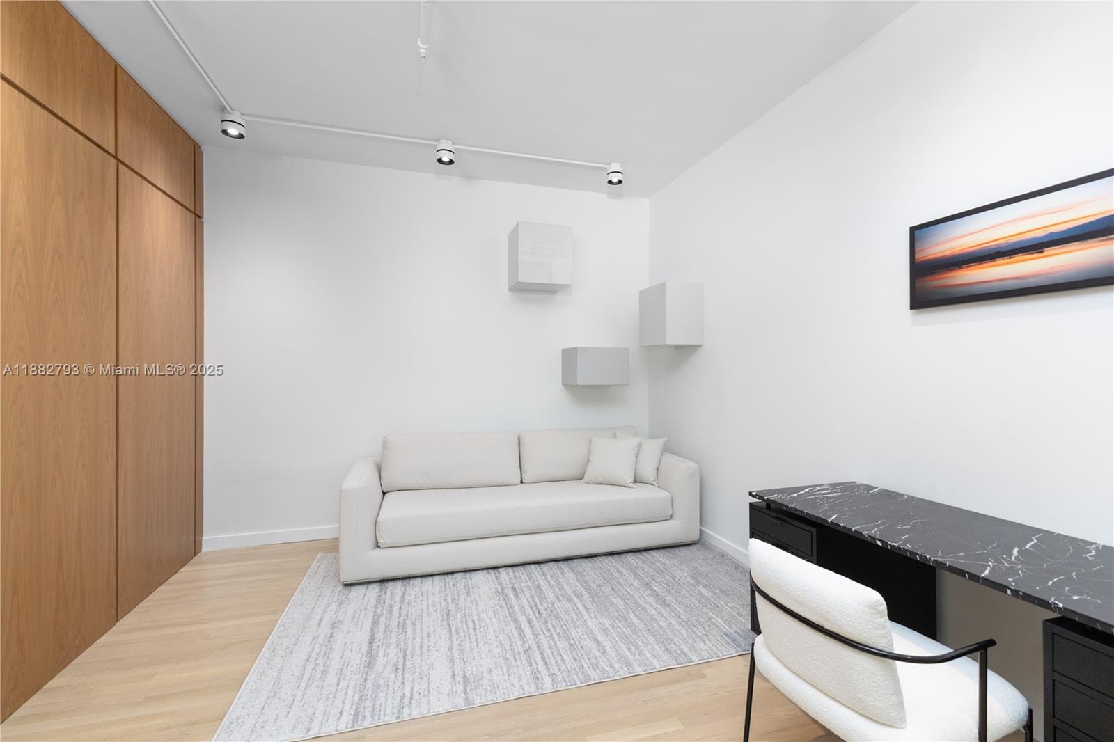 image The Montclair Condo3