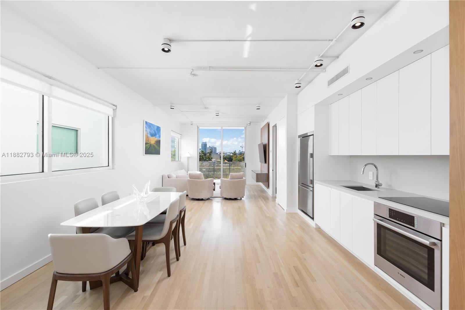 image The Montclair Condo8