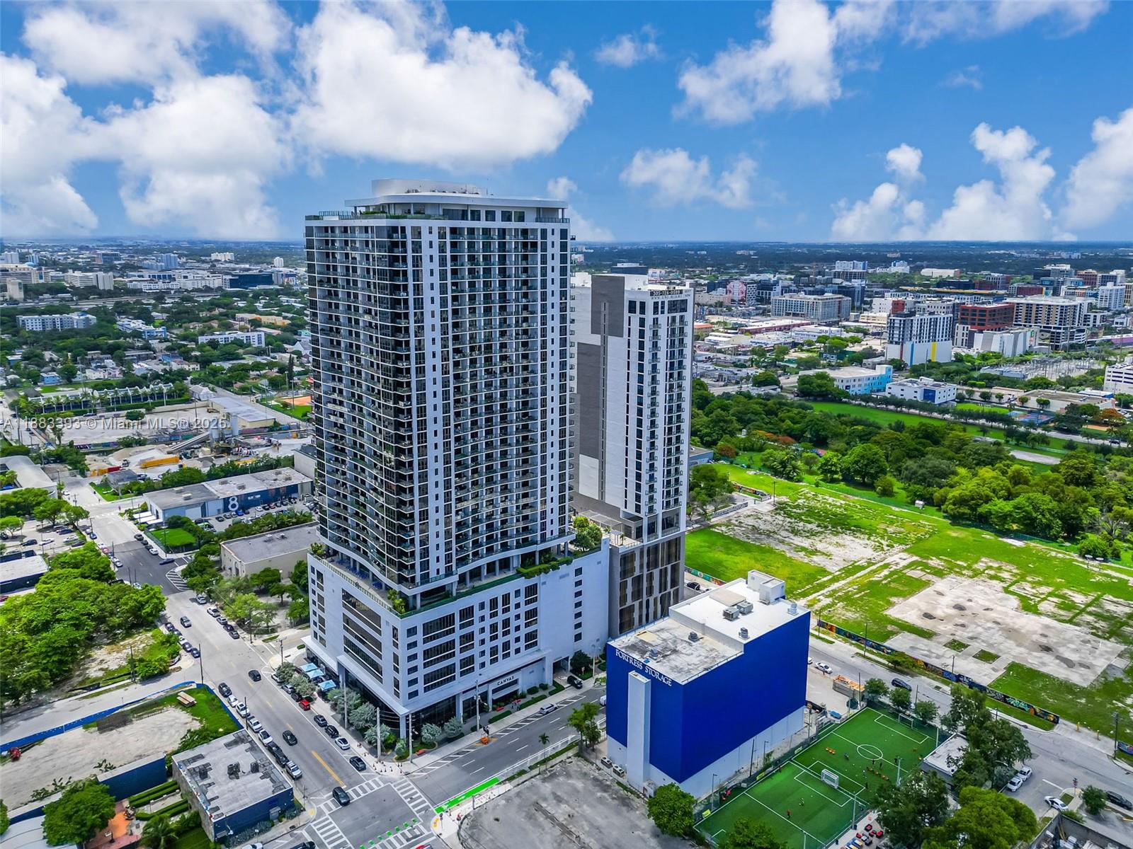 image Canvas Condo27