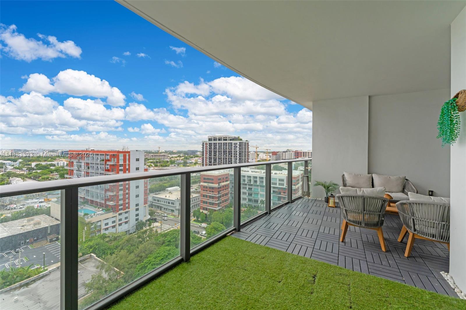 image Canvas Condo2