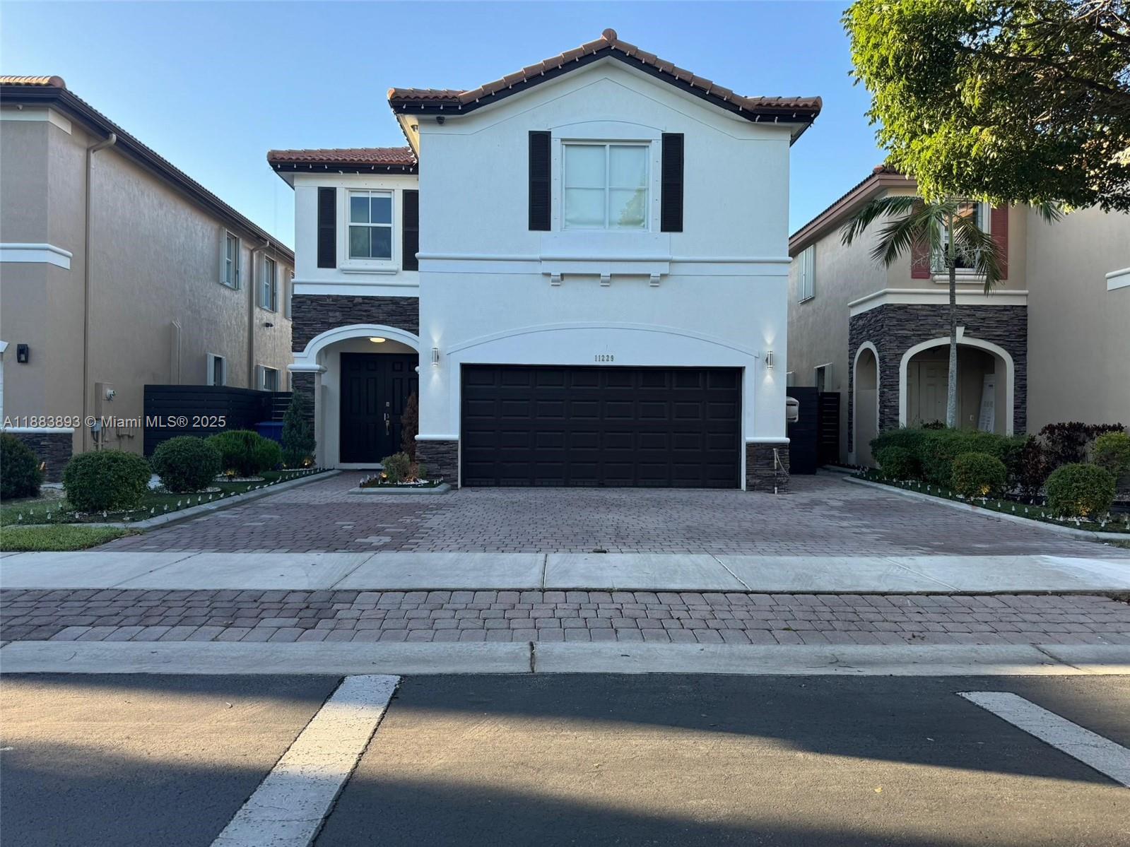 11229 NW 44th Ter