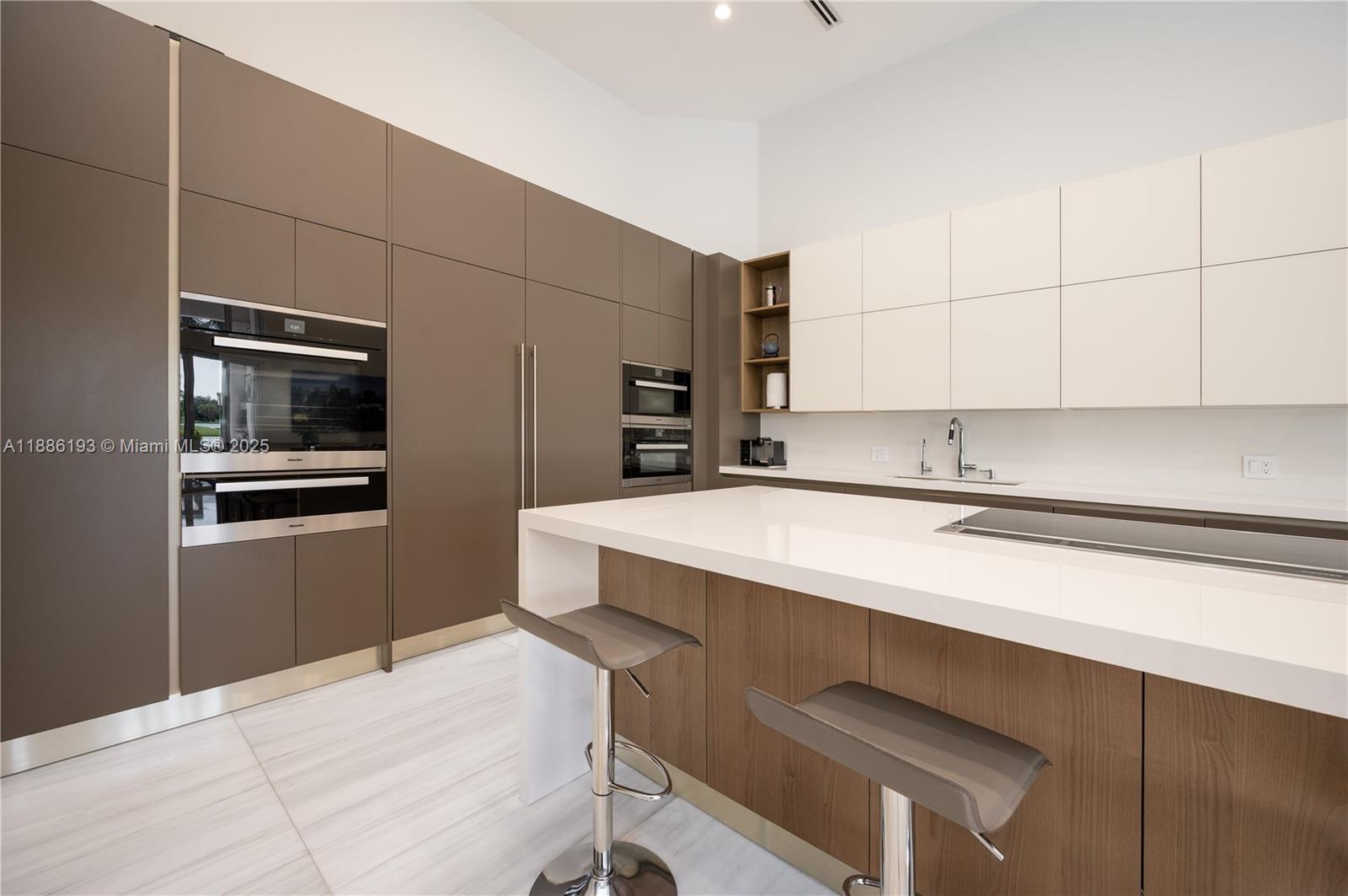 3425 Saddlebrook Ln Weston, FL 33331