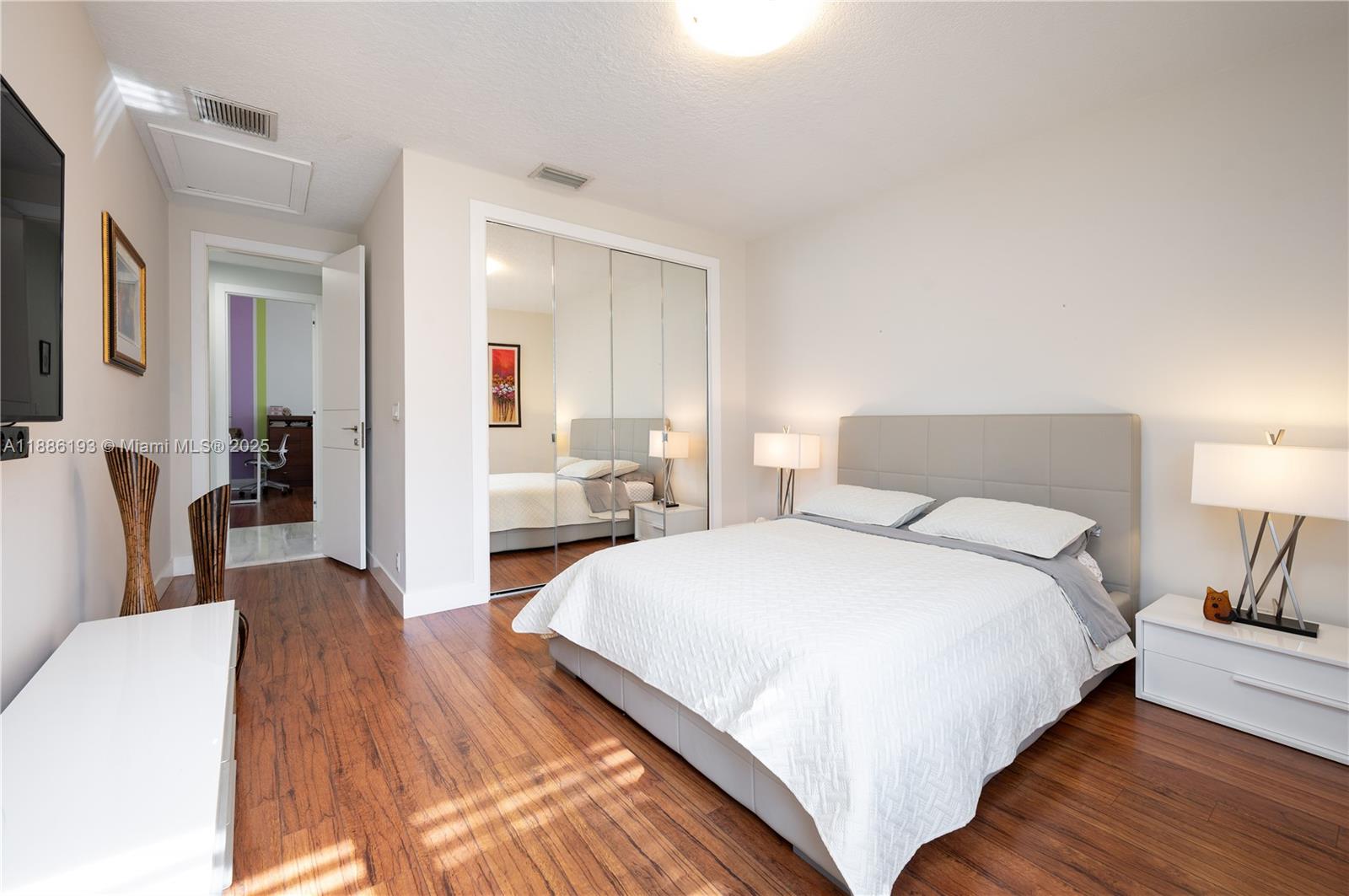 3425 Saddlebrook Ln Weston, FL 33331