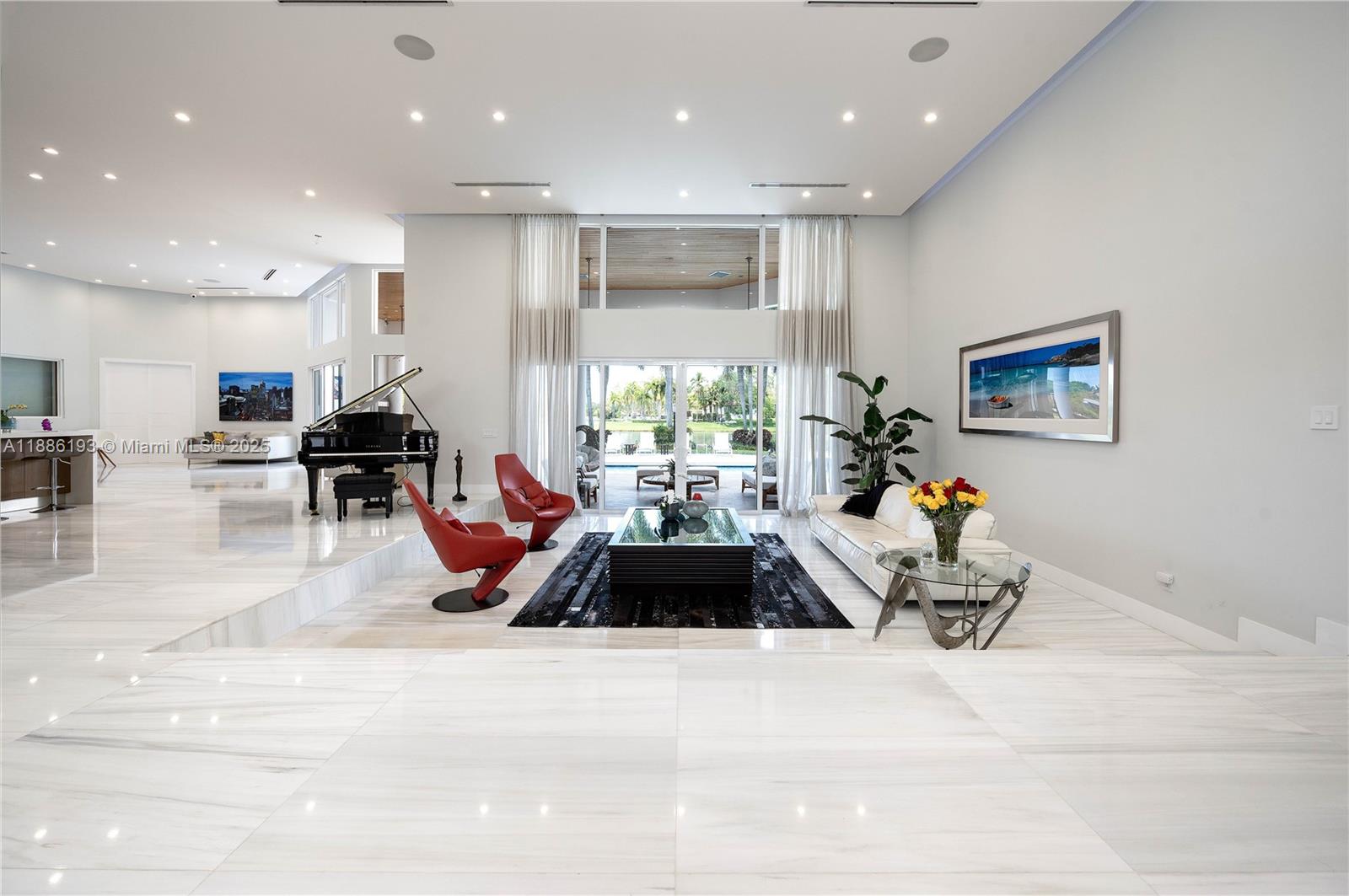 3425 Saddlebrook Ln Weston, FL 33331