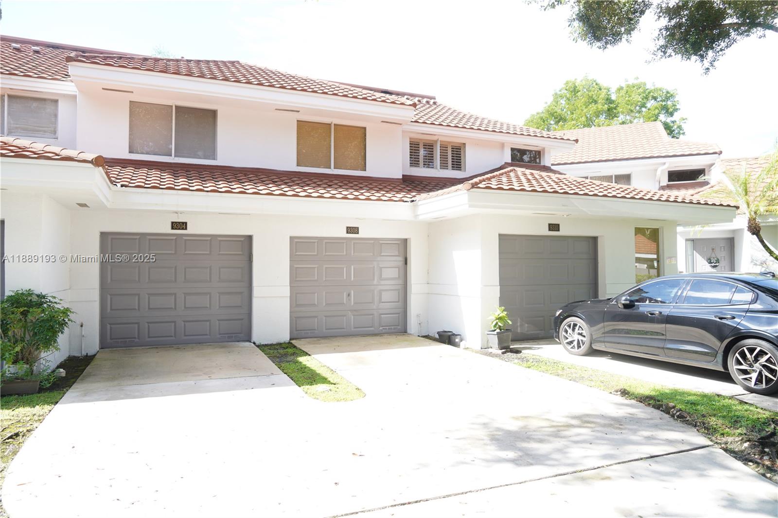 9308 NW 9th Pl #9308