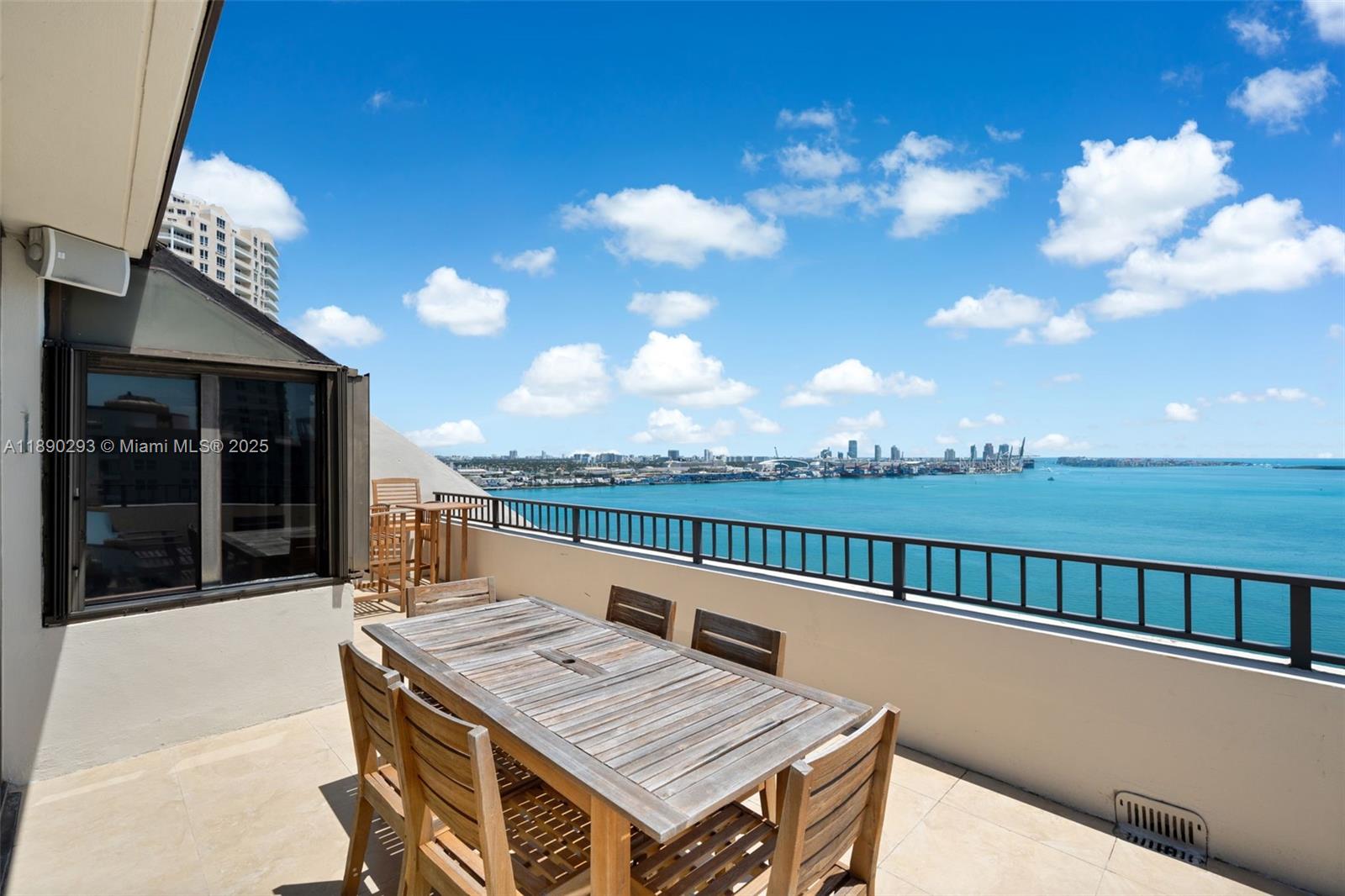 520 Brickell Key Dr #UPH-03 Miami, FL 33131