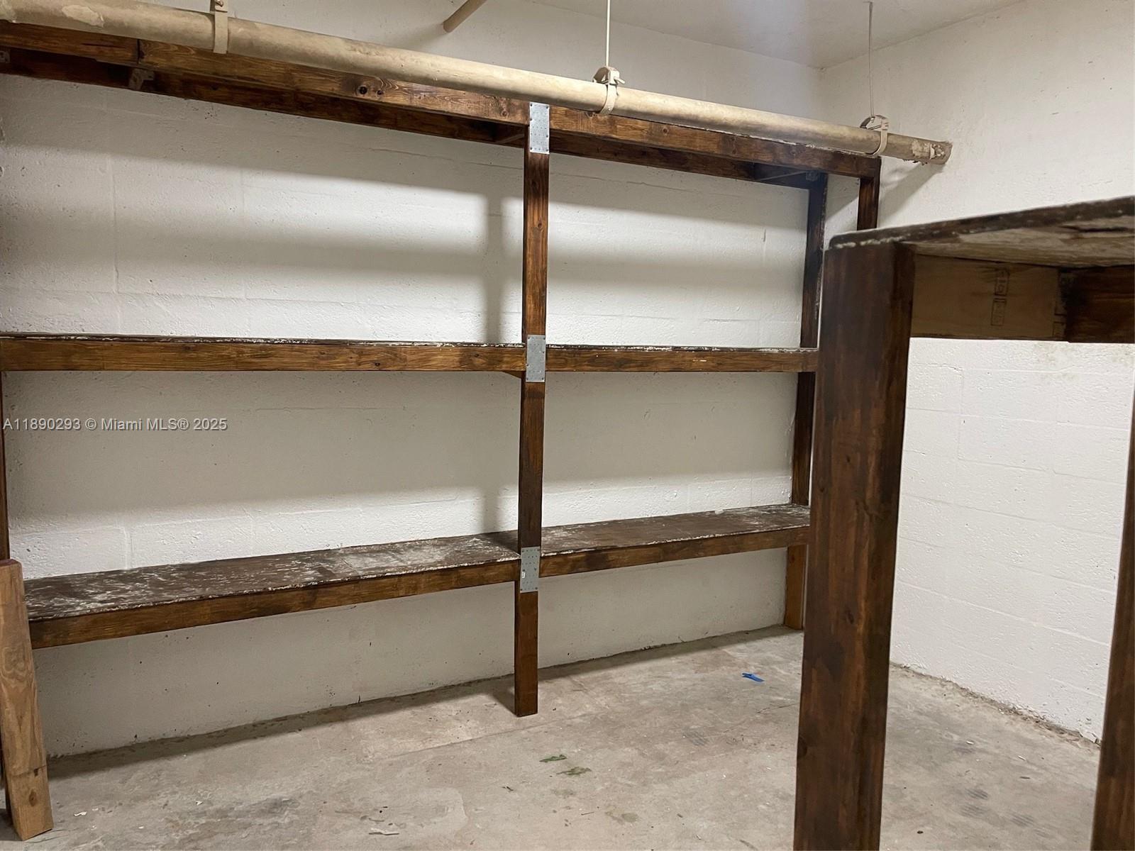 520 Brickell Key Dr #UPH-03 Miami, FL 33131