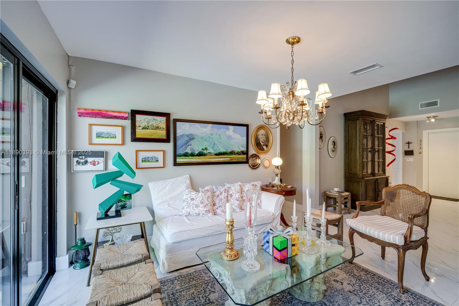 1017 NE 202nd Ln,Miami, FL 33179