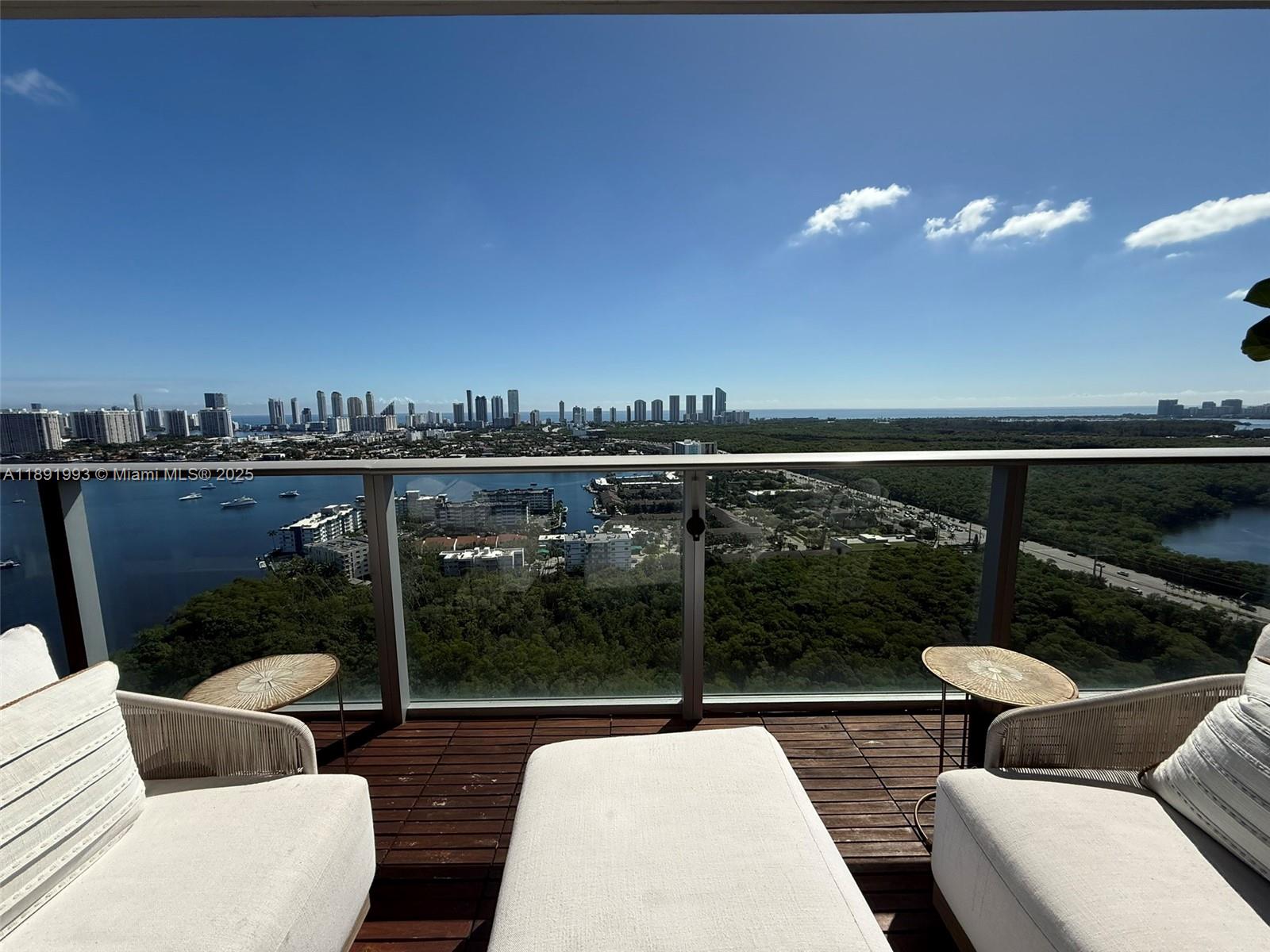 16385 Biscayne Blvd #3018 North Miami Beach, FL 33160