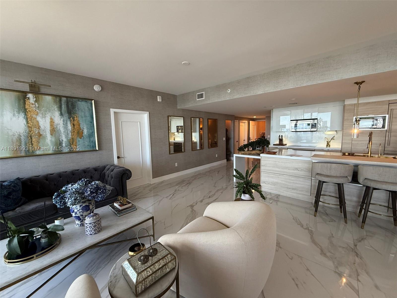 16385 Biscayne Blvd #3018 North Miami Beach, FL 33160