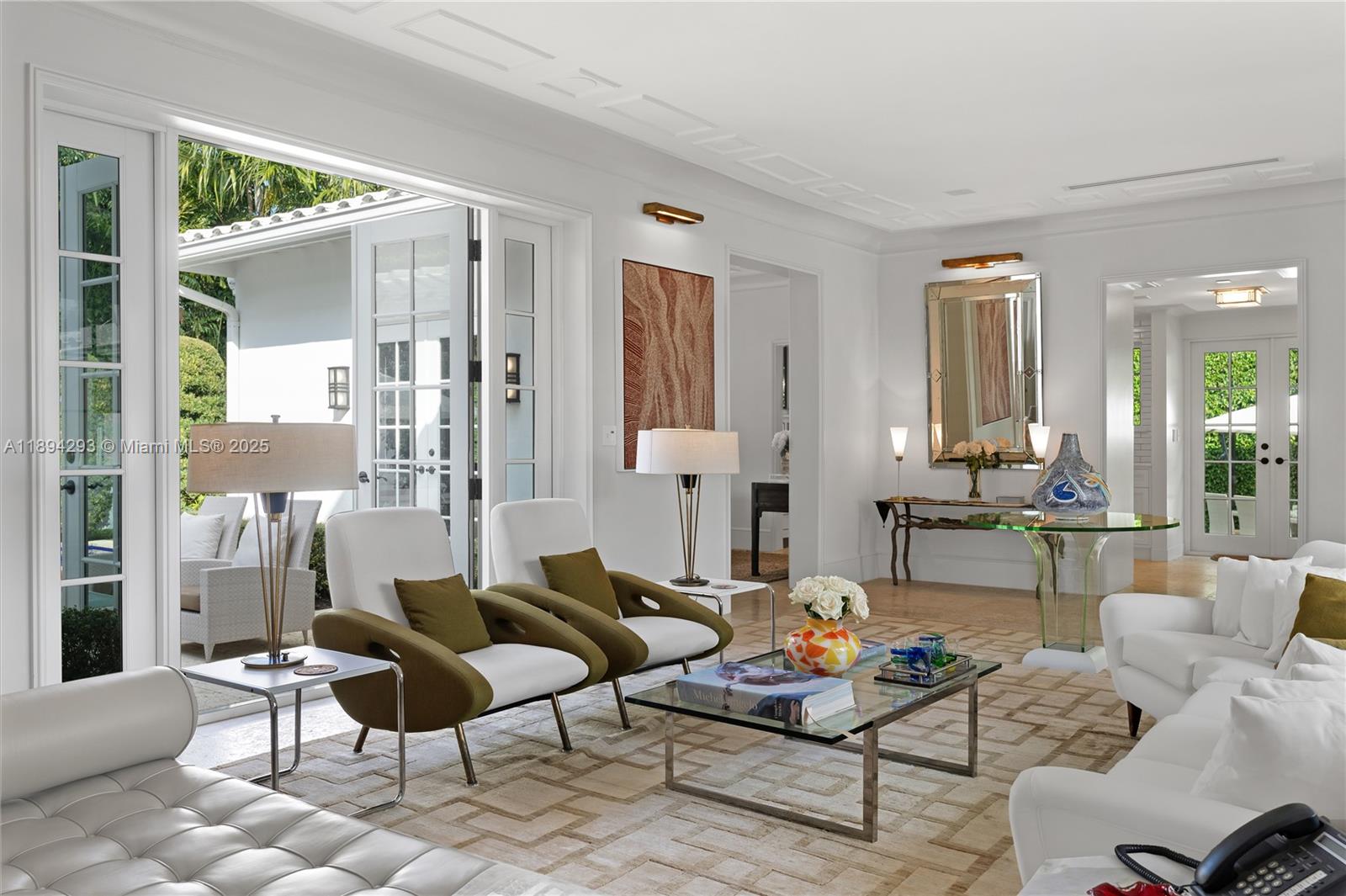 2830 Lucerne Ave Miami Beach, FL 33140 2830 Lucerne Ave Miami Beach, FL 33140