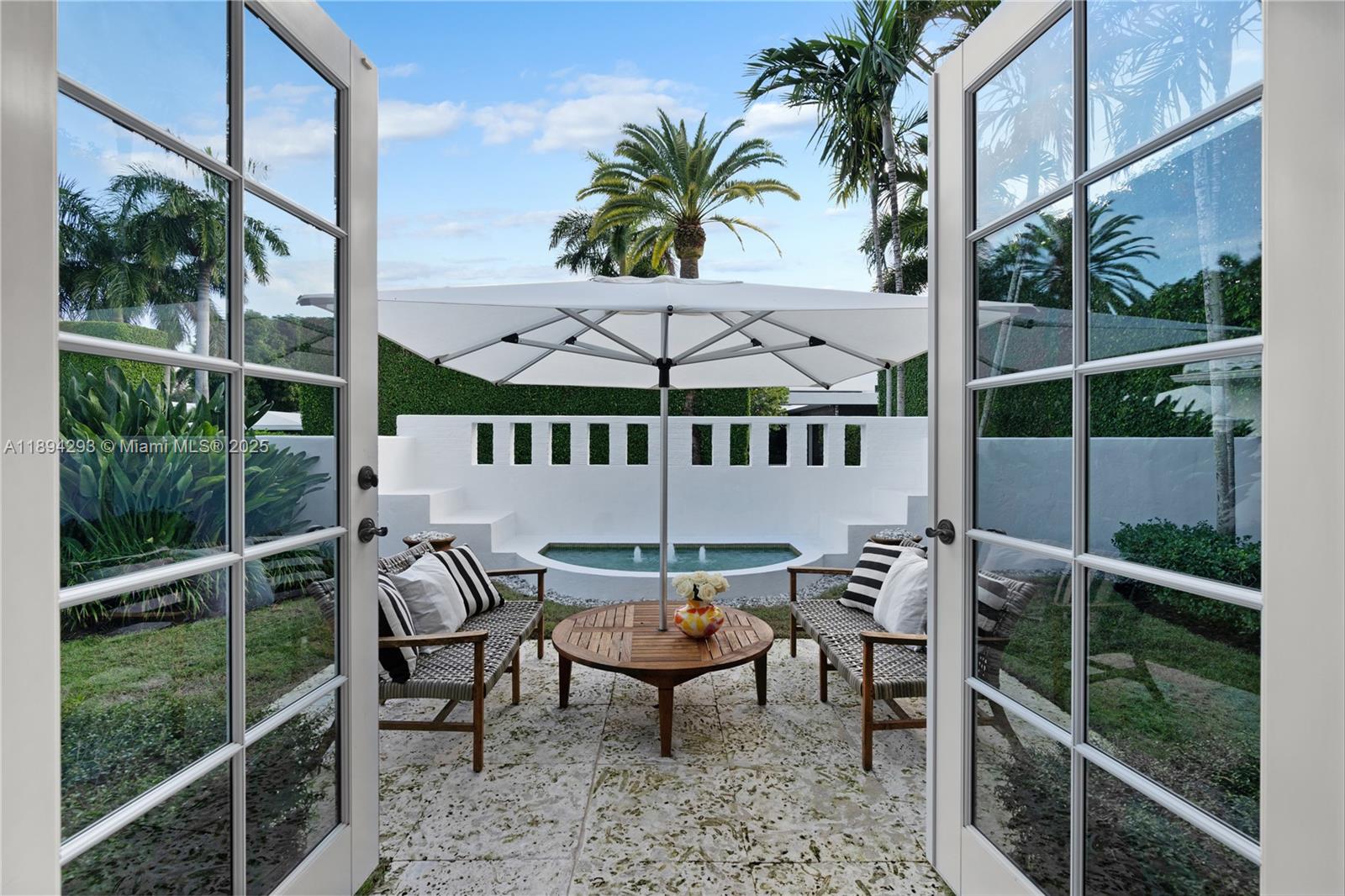 2830 Lucerne Ave Miami Beach, FL 33140 2830 Lucerne Ave Miami Beach, FL 33140