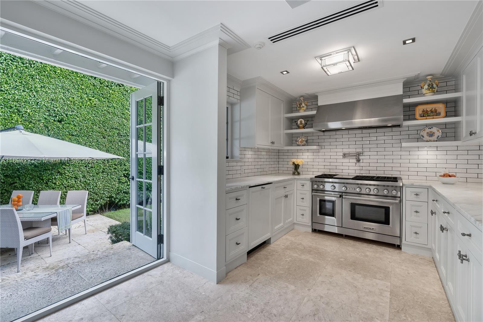 2830 Lucerne Ave Miami Beach, FL 33140 2830 Lucerne Ave Miami Beach, FL 33140