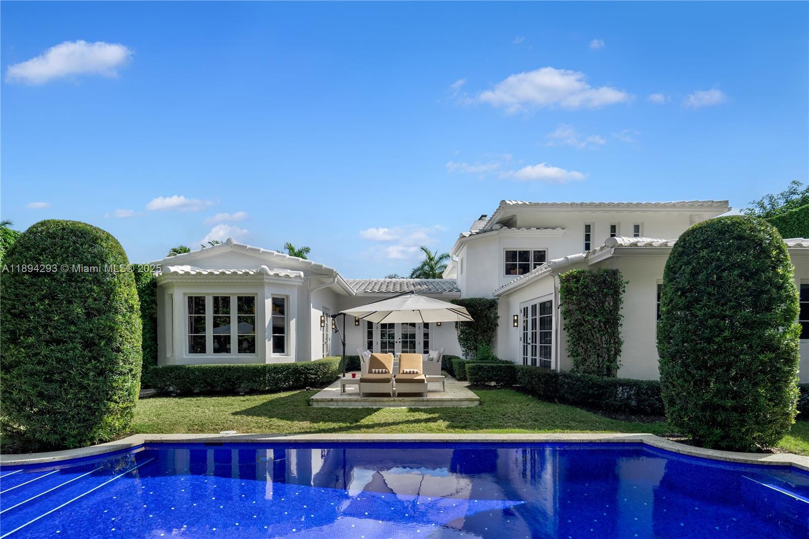 2830 Lucerne Ave Miami Beach, FL 33140 2830 Lucerne Ave Miami Beach, FL 33140