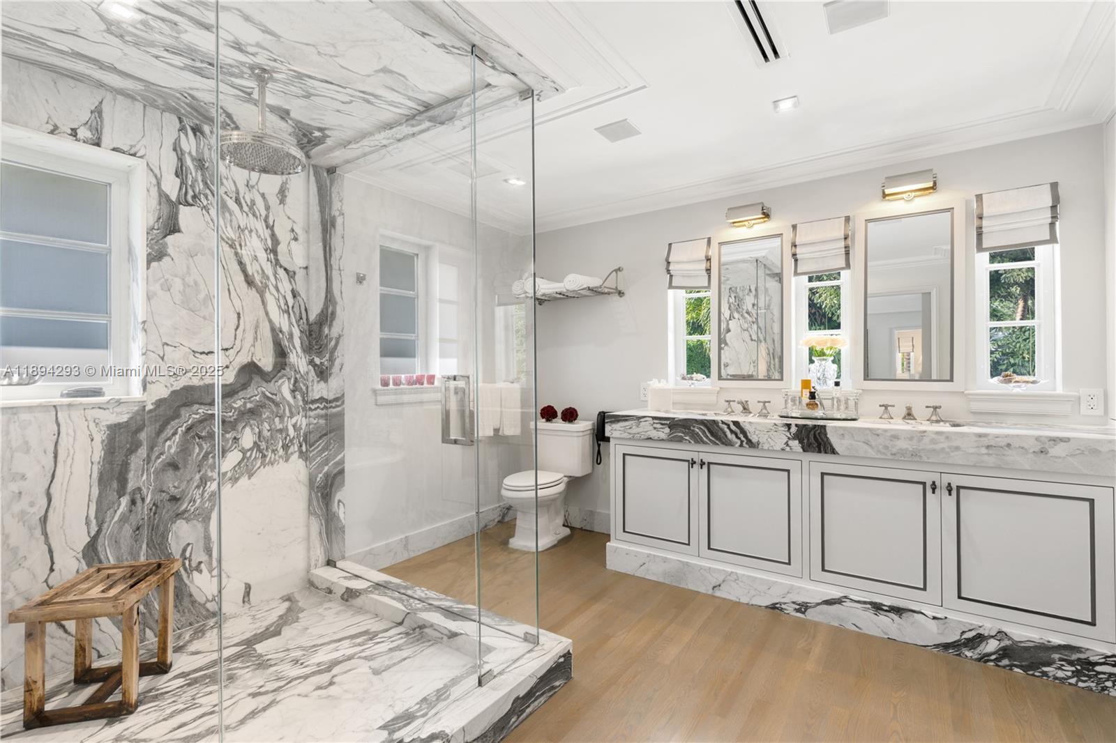 2830 Lucerne Ave Miami Beach, FL 33140 2830 Lucerne Ave Miami Beach, FL 33140