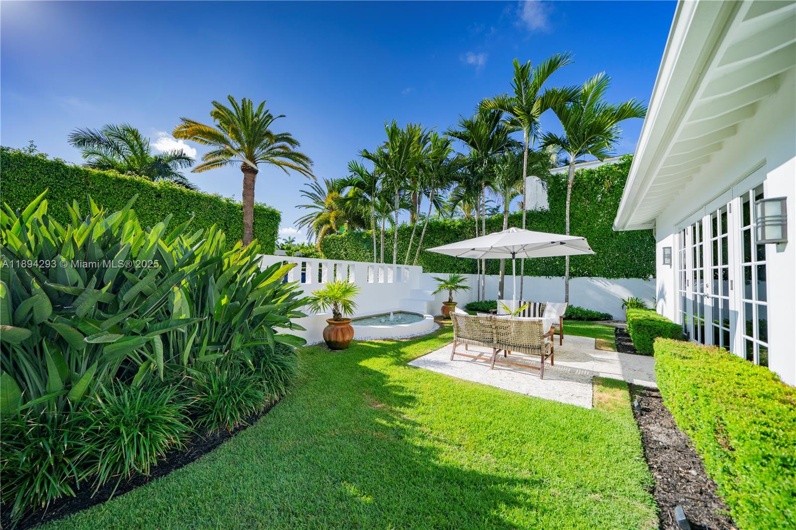 2830 Lucerne Ave Miami Beach, FL 33140 2830 Lucerne Ave Miami Beach, FL 33140