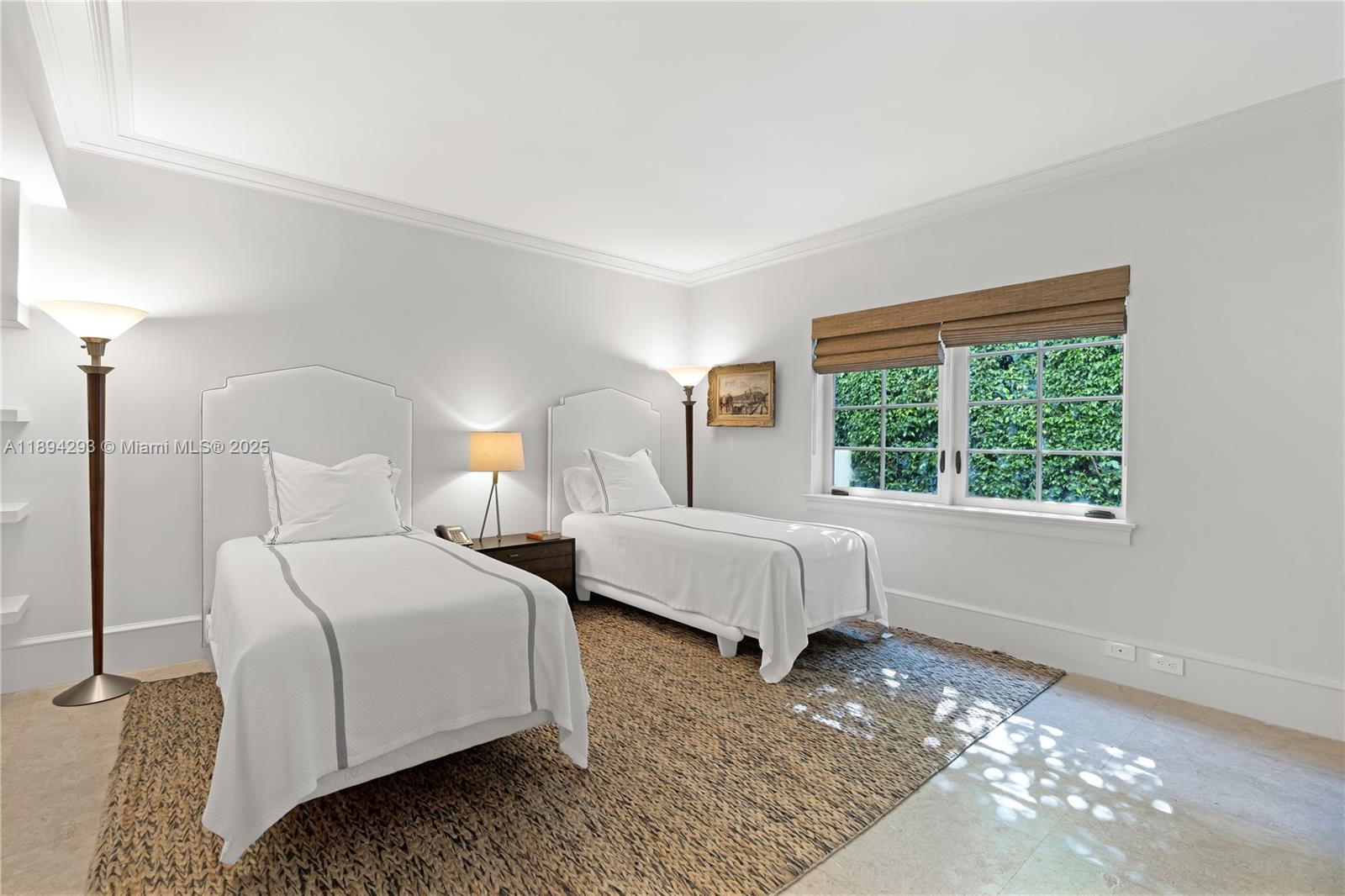 2830 Lucerne Ave Miami Beach, FL 33140 2830 Lucerne Ave Miami Beach, FL 33140