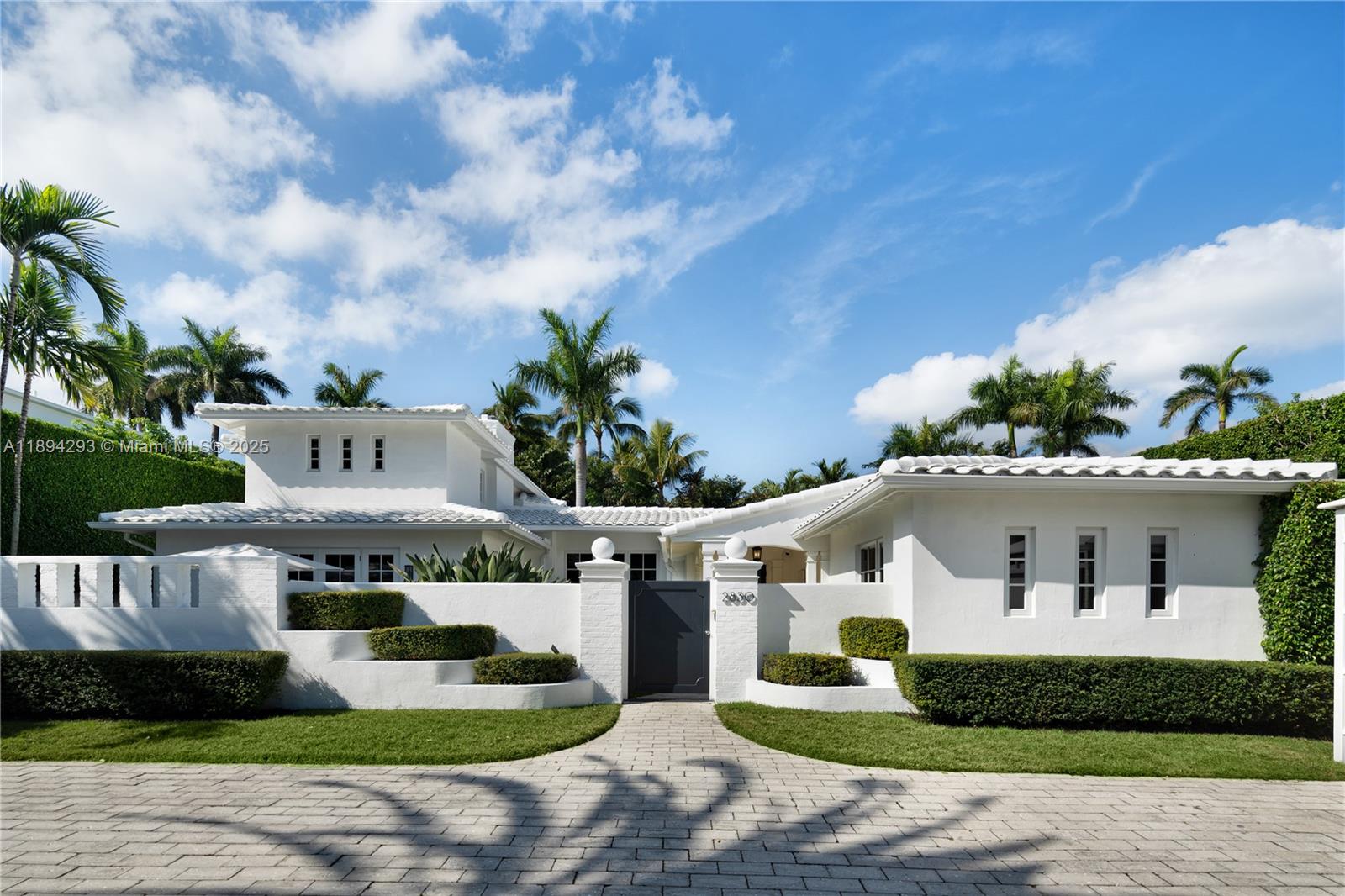 2830 Lucerne Ave Miami Beach, FL 33140 2830 Lucerne Ave Miami Beach, FL 33140