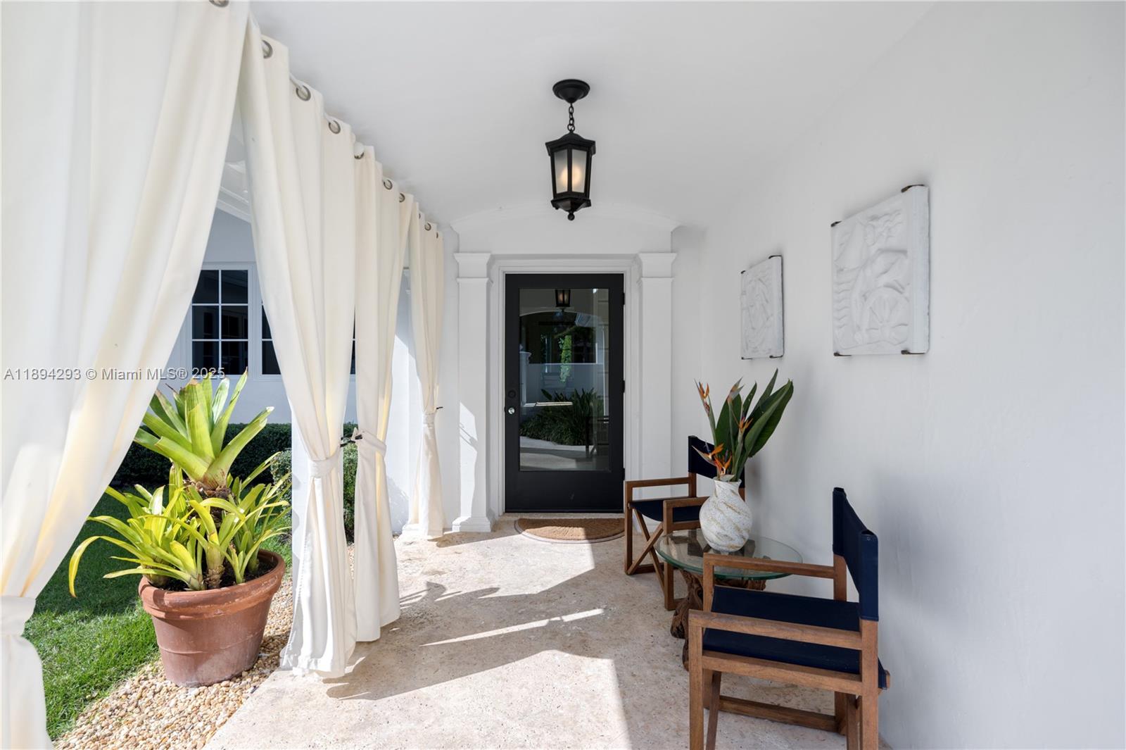 2830 Lucerne Ave Miami Beach, FL 33140 2830 Lucerne Ave Miami Beach, FL 33140