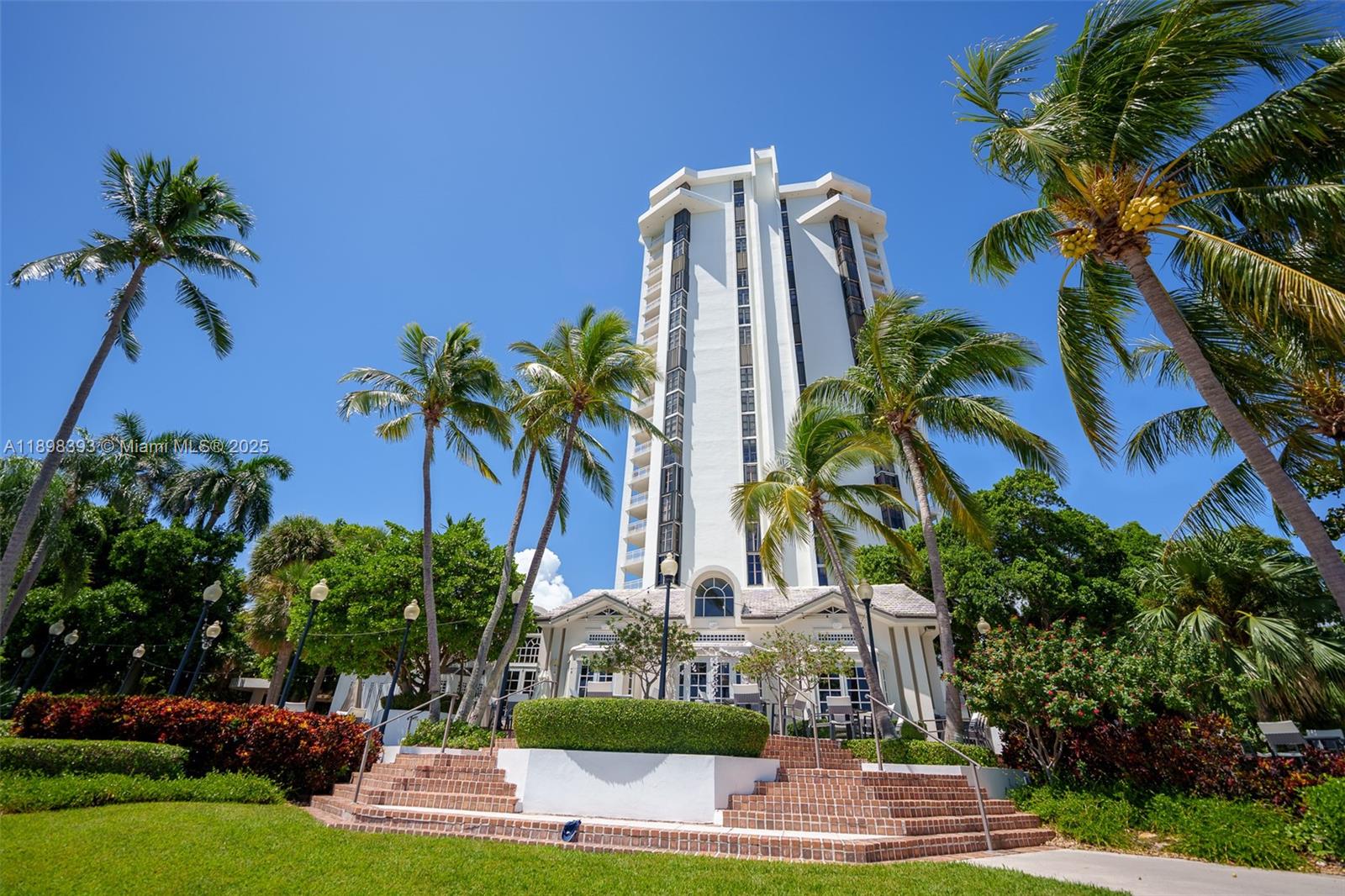 4000 Towerside Ter #410