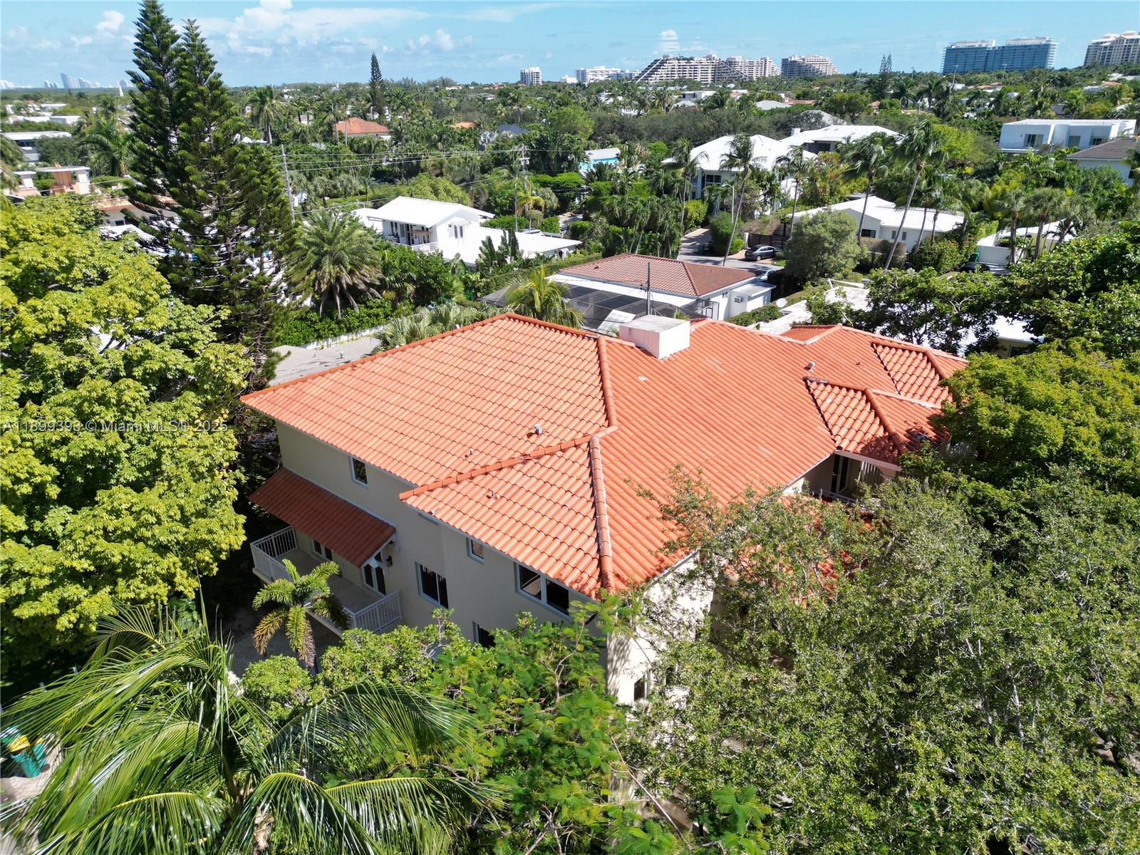 573 Satinwood Dr Key Biscayne, FL 33149 573 Satinwood Dr Key Biscayne, FL 33149