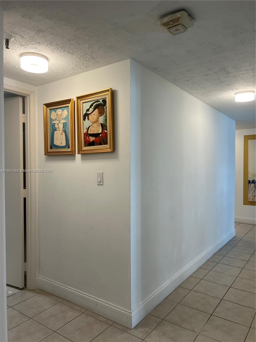 image Brickell Key One10