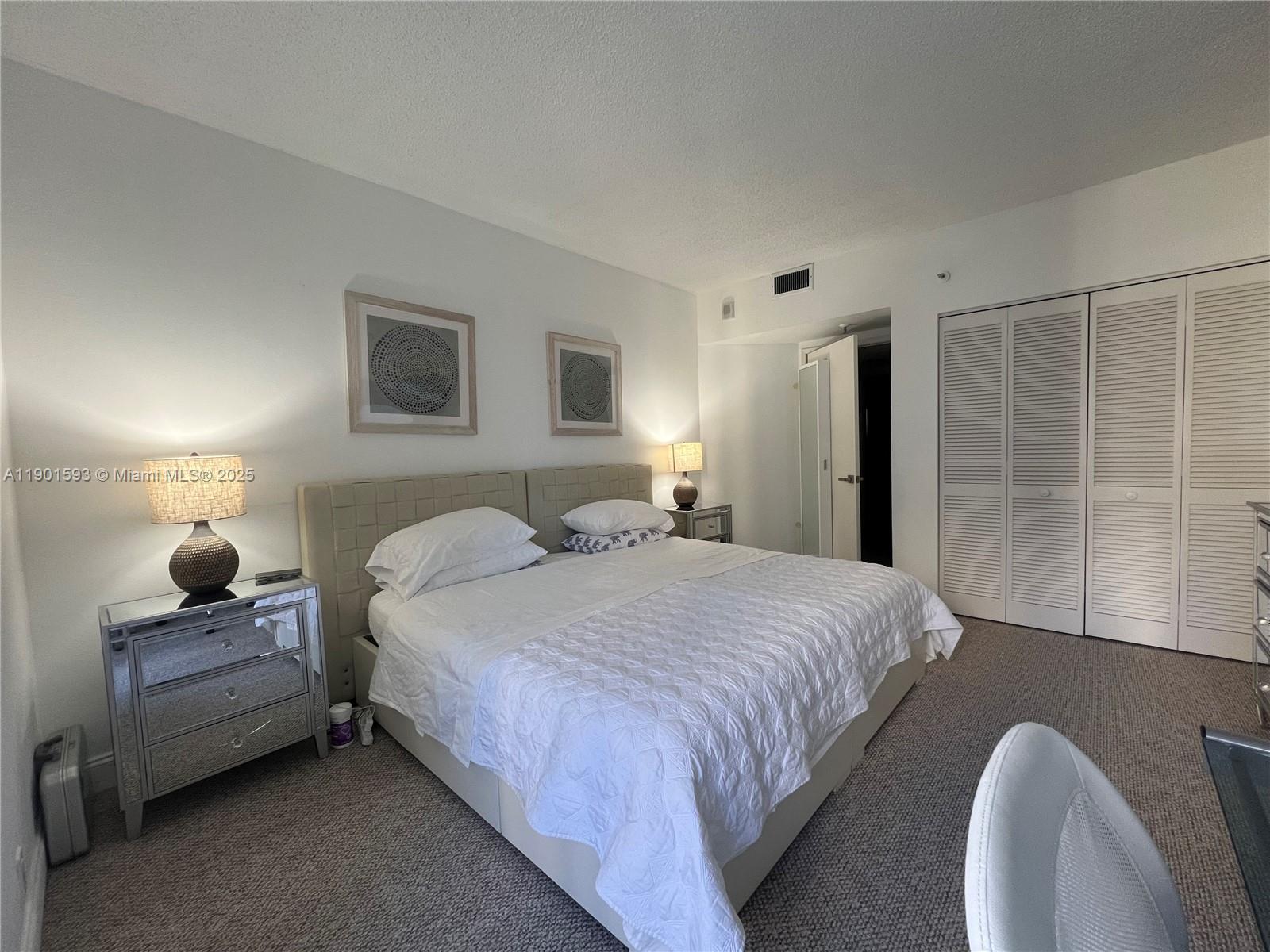 image Brickell Key One25