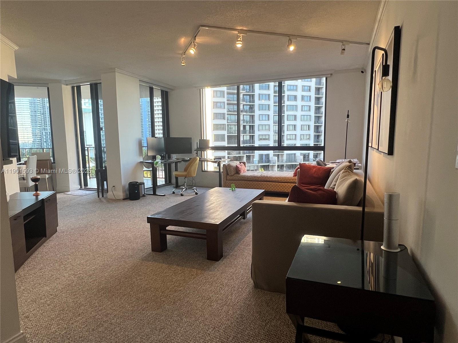 image Brickell Key One26