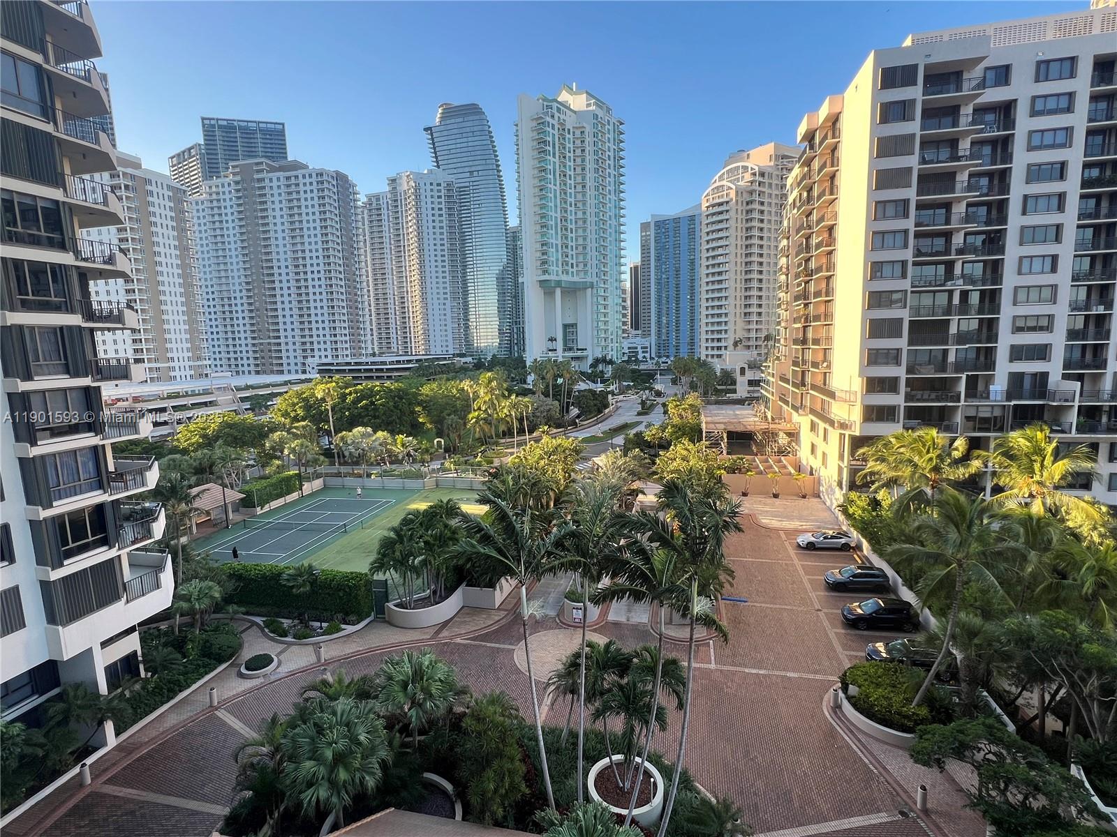 image Brickell Key One32