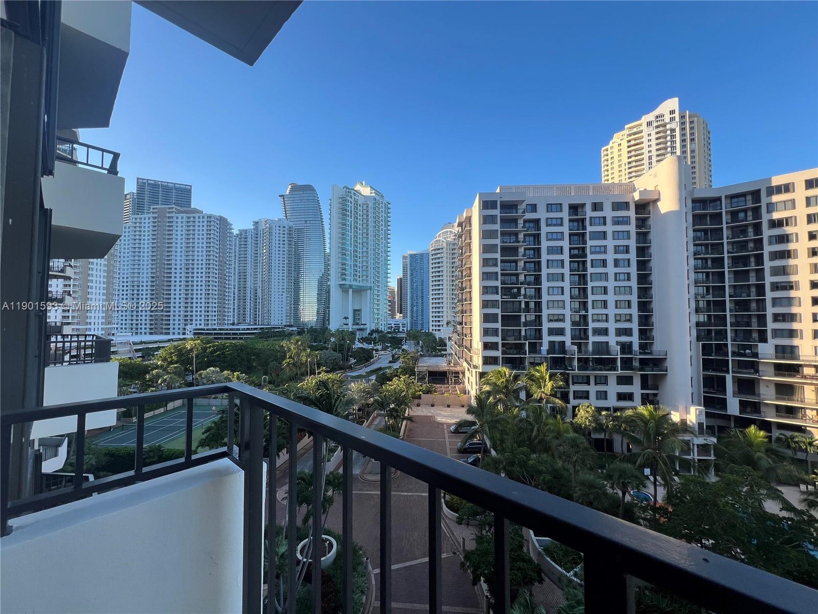 image Brickell Key One34