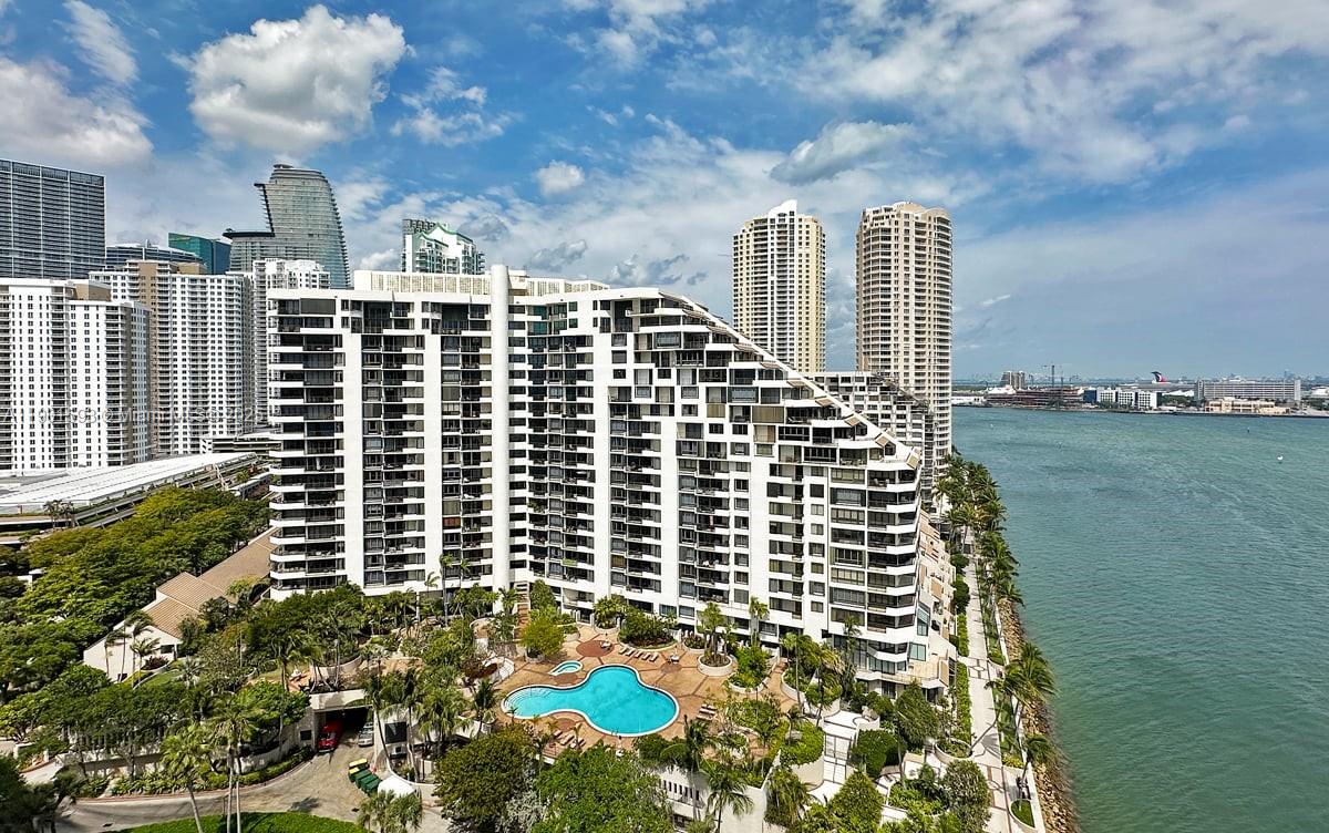 image Brickell Key One39