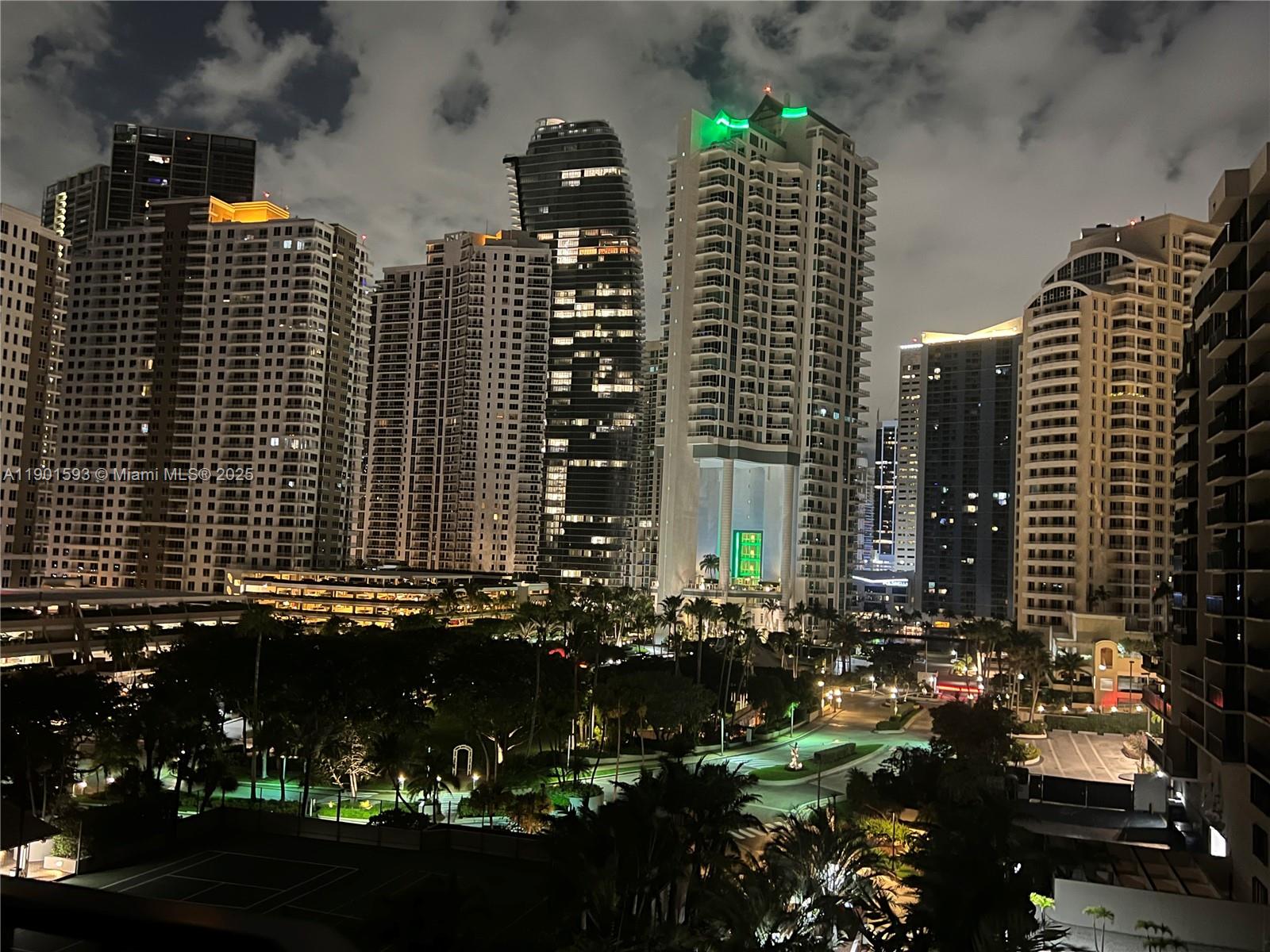 image Brickell Key One41