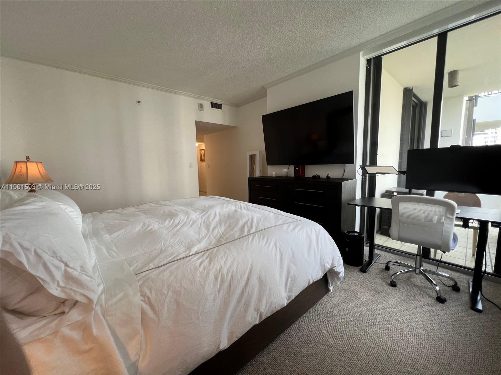 image Brickell Key One8