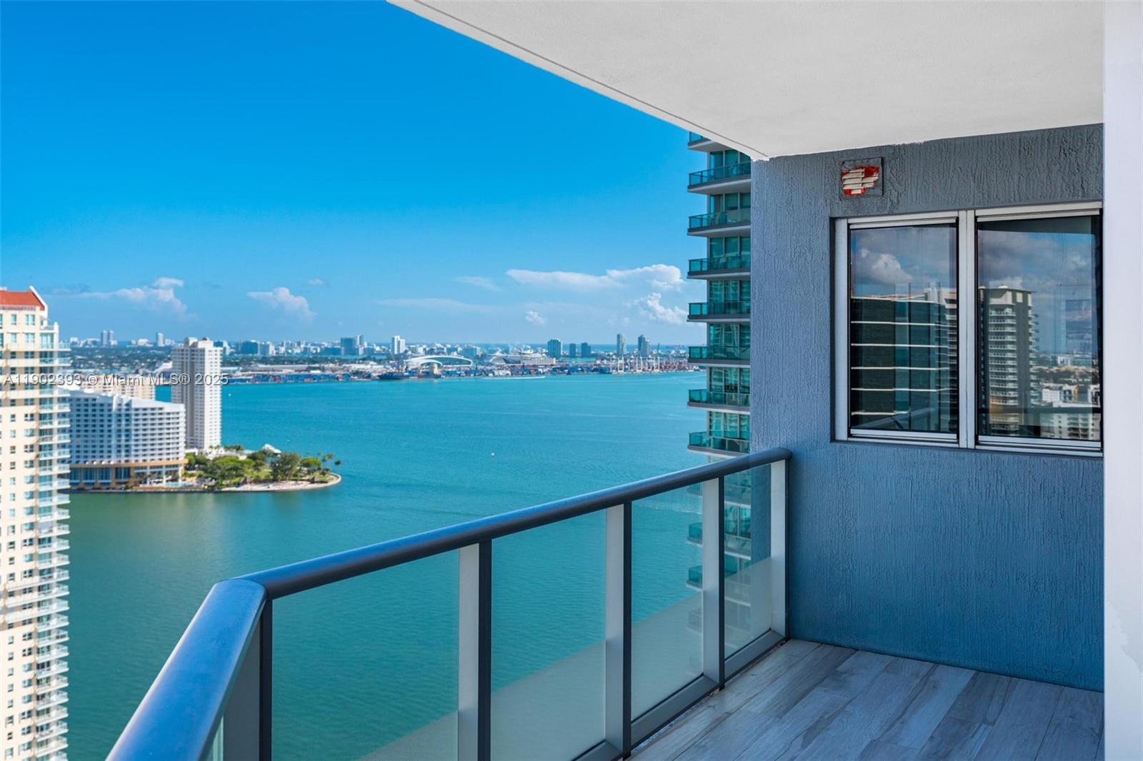 1300 Brickell Bay Dr #3307